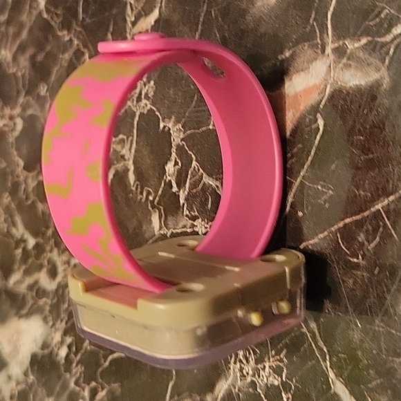 Sanrio MY MELODY Pink Camouflage TOY WATCH McDonalds Happy Meal Toy 2008 no time - Picture 3 of 5